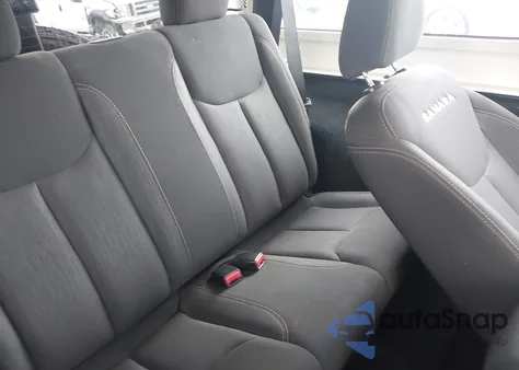 2015 Jeep Wrangler Sahara z USA, uszkodzony, nr VIN 1C4AJWBG4FL605659